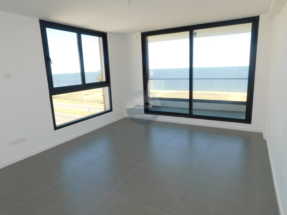 Apartamento ID.6540 - PENT HOUSE EN PINARES PRIMERA FILA 3 DORMITORIOS A ESTRENAR