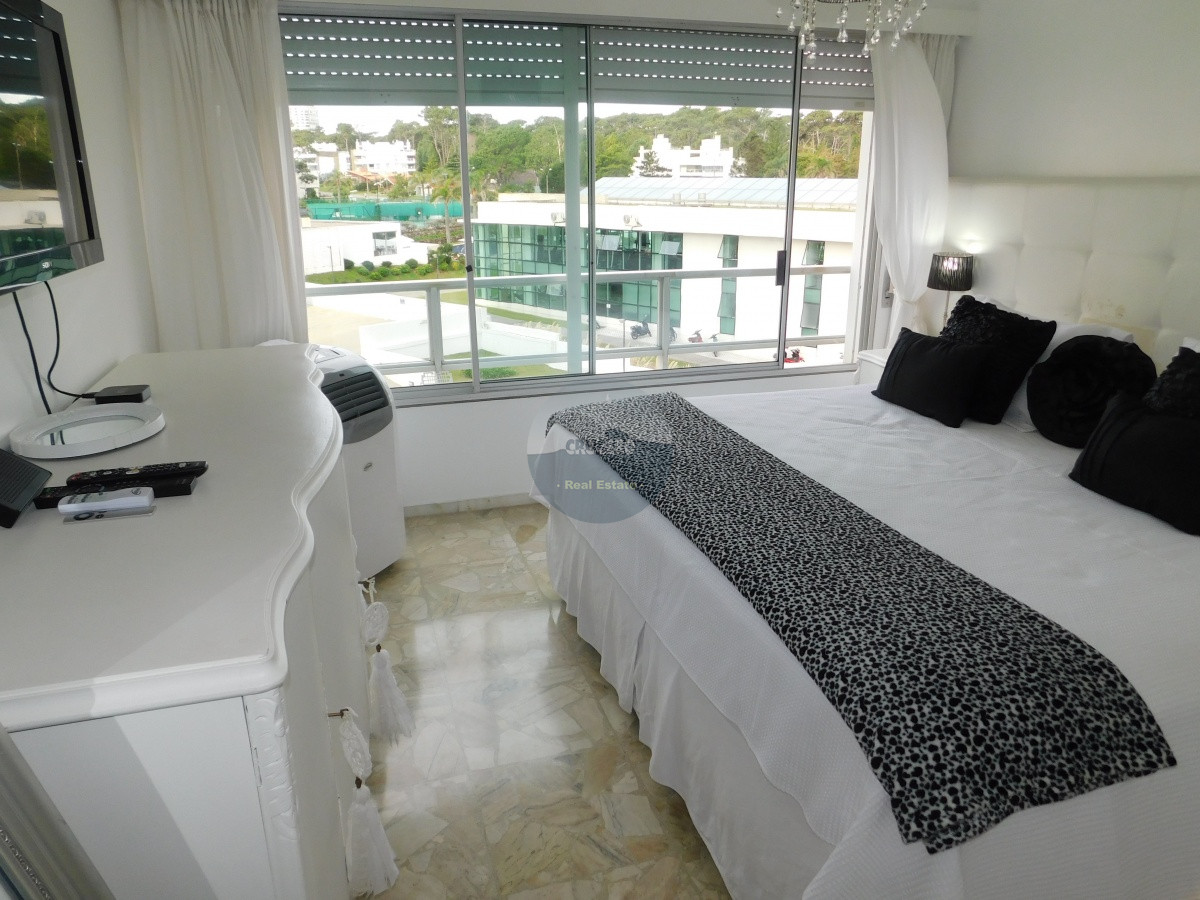 Apartamento ID.1144 - ALQUILER DEPARTAMENTO MANSA 3 DORMITORIOS MAS DEPENDENCIA