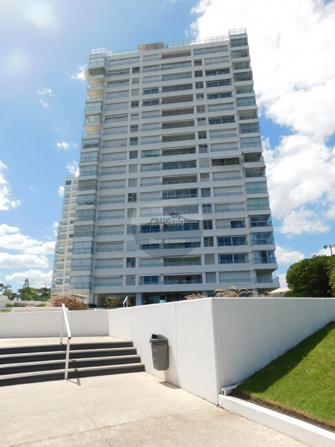 Apartamento ID.1144 - ALQUILER DEPARTAMENTO MANSA 3 DORMITORIOS MAS DEPENDENCIA