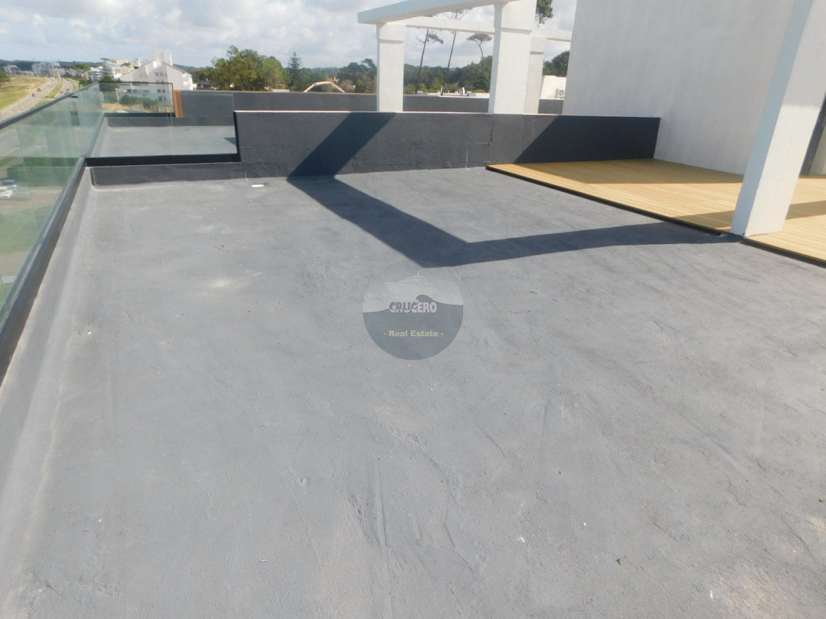 Apartamento ID.6540 - PENT HOUSE EN PINARES PRIMERA FILA 3 DORMITORIOS A ESTRENAR