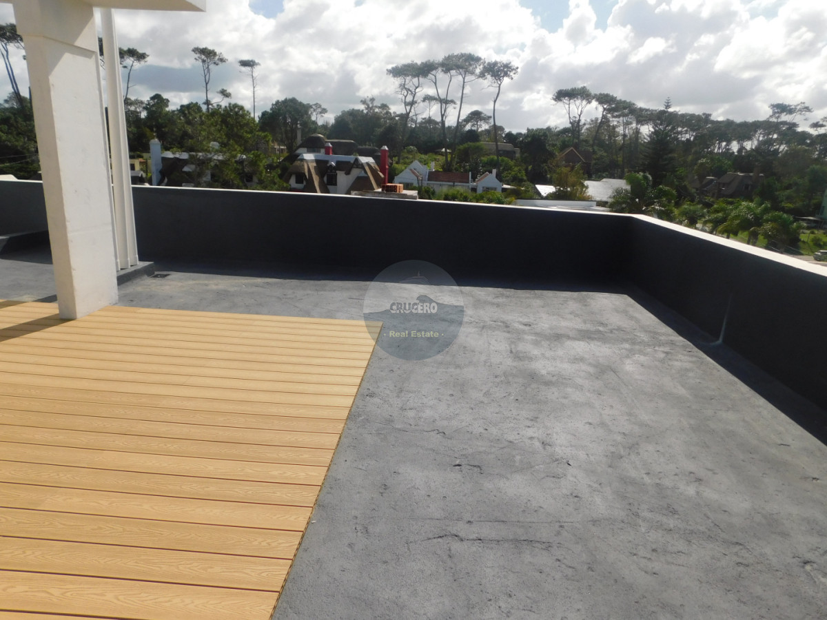 Apartamento ID.6540 - PENT HOUSE EN PINARES PRIMERA FILA 3 DORMITORIOS A ESTRENAR