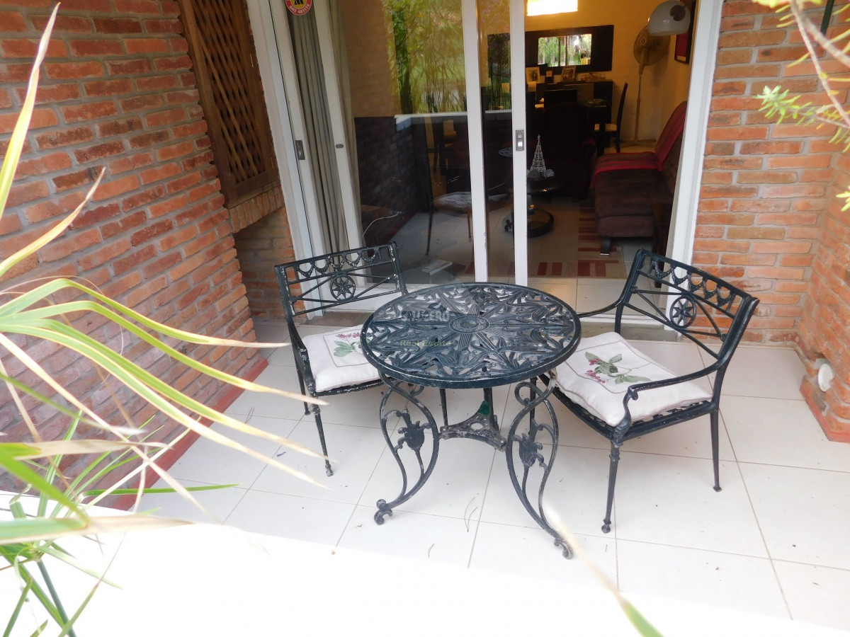 Apartamento ID.2024 - Apartamento en Punta del Este, Cantegril