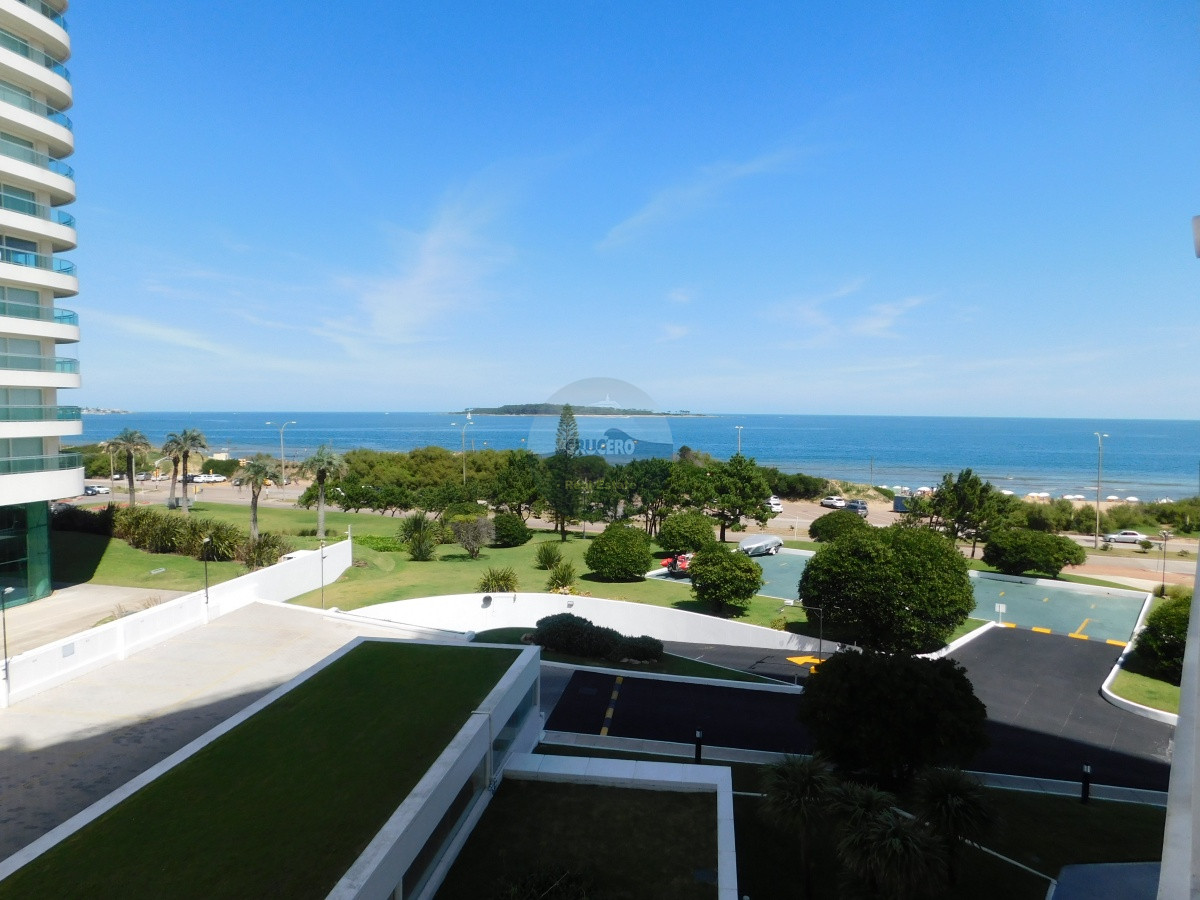 Apartamento ID.1144 - ALQUILER DEPARTAMENTO MANSA 3 DORMITORIOS MAS DEPENDENCIA