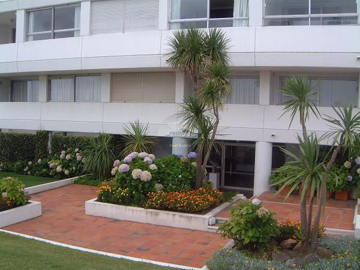 Apartamento ID.1054 - Apartamento en Punta del Este, Pinares