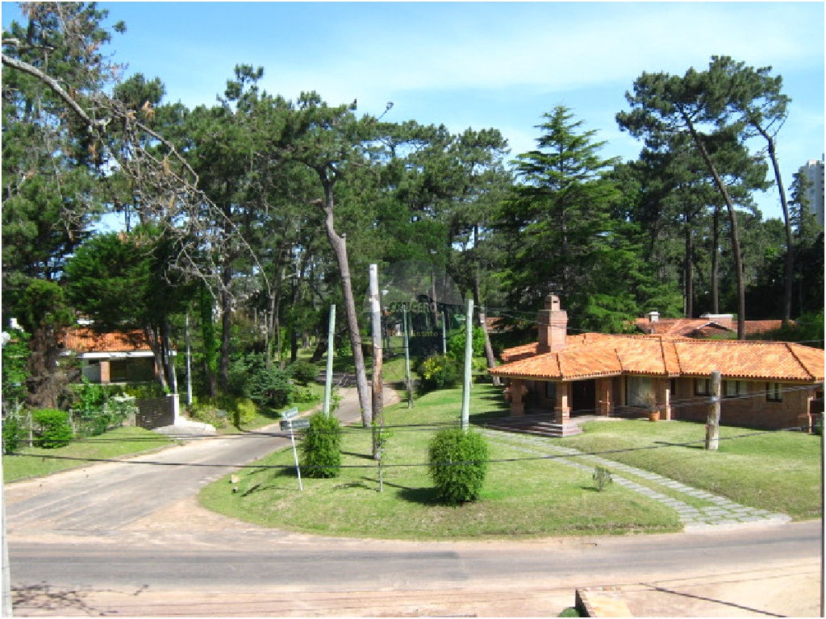 Apartamento ID.1057 - Apartamento en Punta del Este, Cantegril