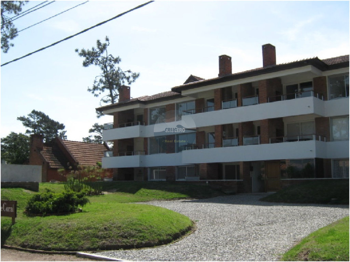 Apartamento ID.1057 - Apartamento en Punta del Este, Cantegril