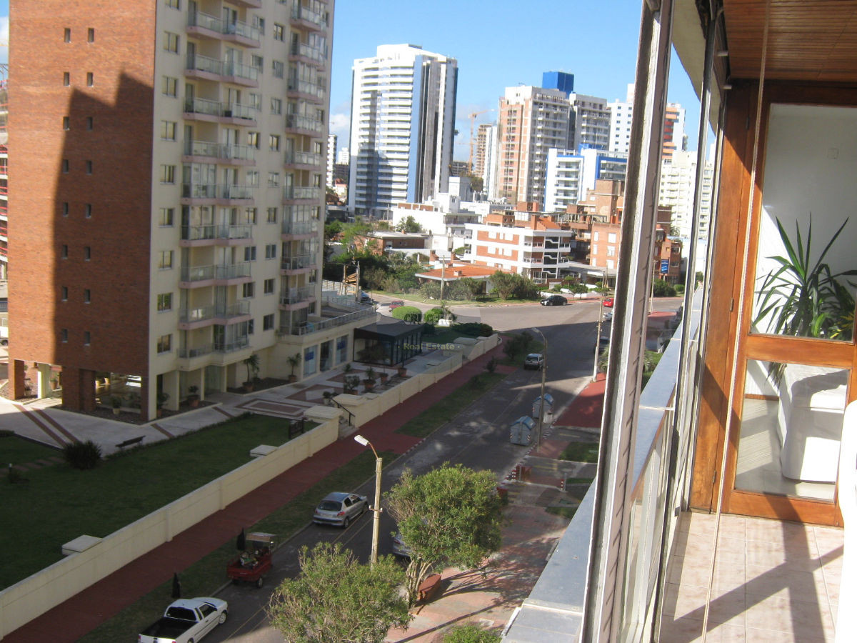 Apartamento ID.1067 - Apartamento en Punta del Este, Brava