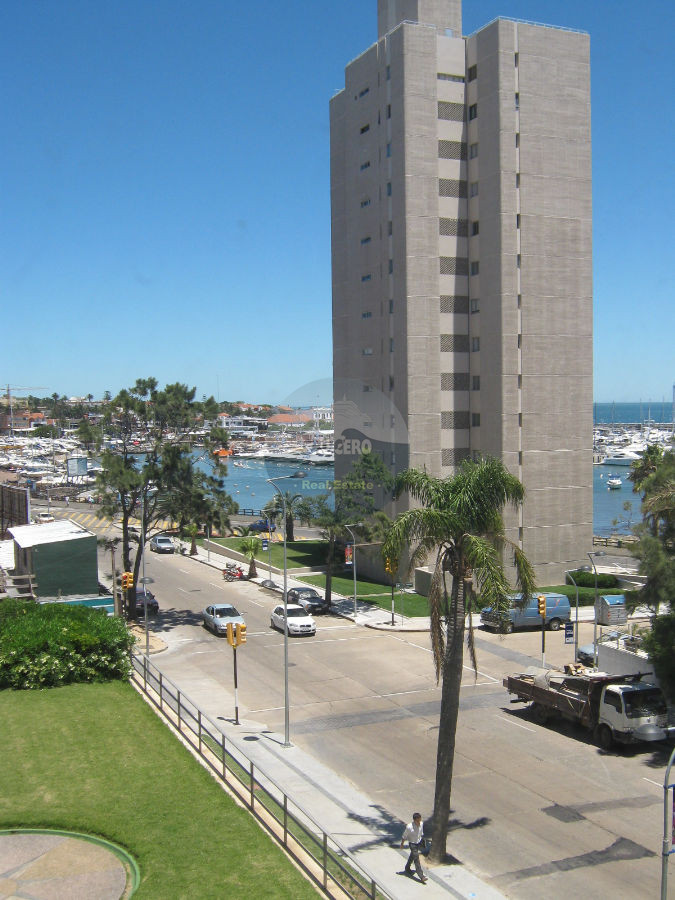 Apartamento ID.1577 - Apartamento en Punta del Este, Península