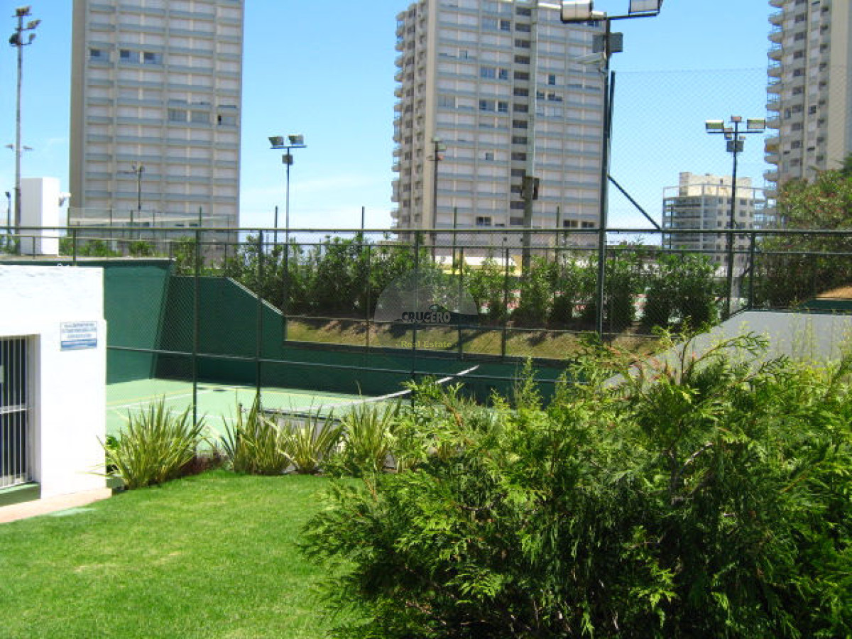 Apartamento ID.2240 - Apartamento en Punta del Este, Mansa