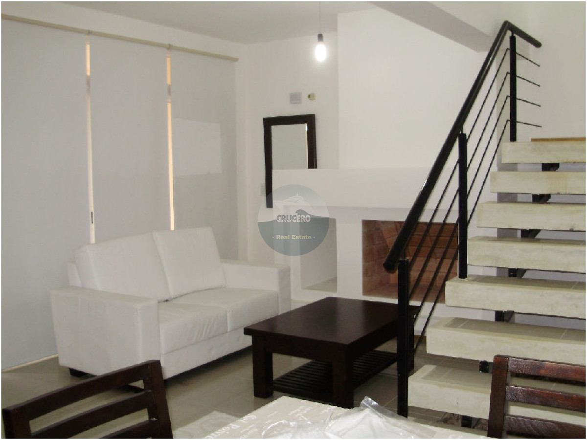 Apartamento ID.2246 - ALQUILER MANANTIALES DÚPLEX 3 DORMITORIOS 