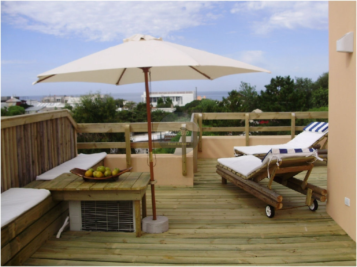 Apartamento ID.2246 - ALQUILER MANANTIALES DÚPLEX 3 DORMITORIOS 