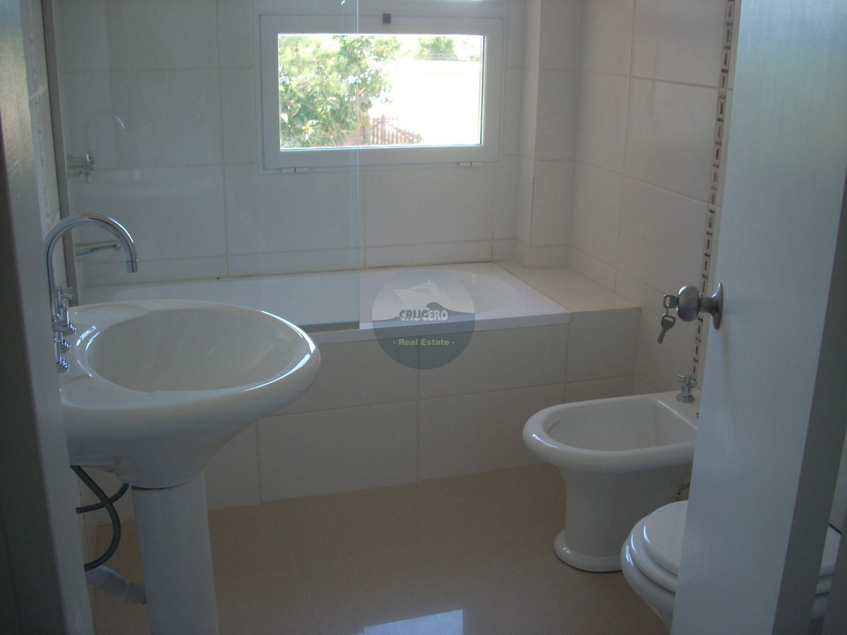 Apartamento ID.2502 - ALQUILER Y VENTA MANANTIALES DÚPLEX 3 DORMITORIOS