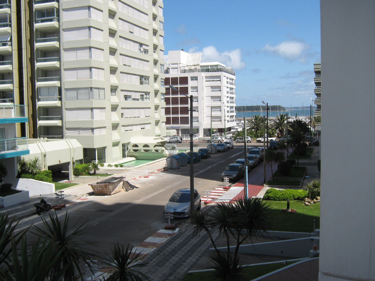 Apartamento ID.940 - Apartamento en Punta del Este, Península