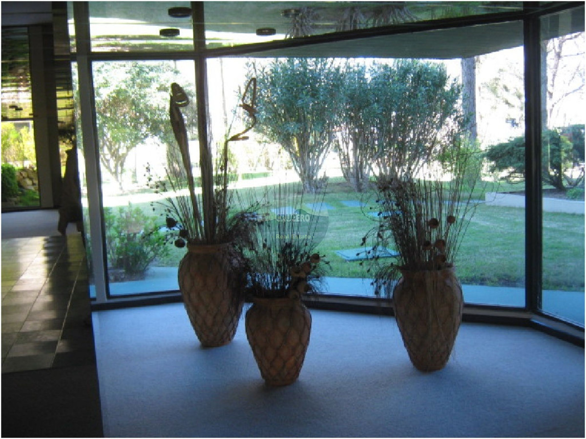 Apartamento ID.987 - VENTA - PERMUTA DEPARTAMENTO ROOSVELT 2 DORMITORIOS 