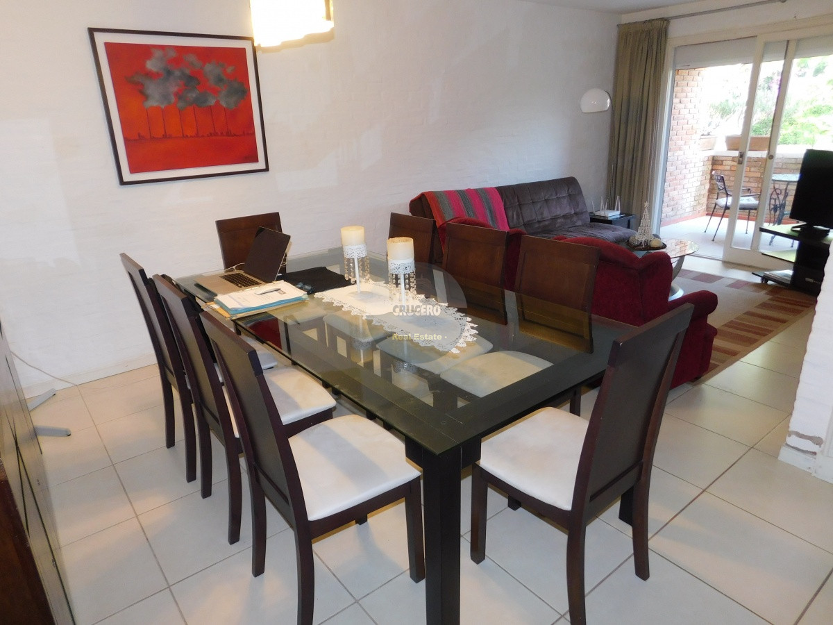 Apartamento ID.2024 - Apartamento en Punta del Este, Cantegril