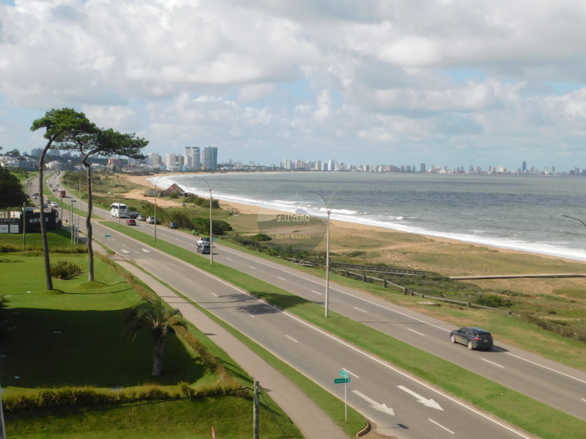 Apartamento ID.6540 - PENT HOUSE EN PINARES PRIMERA FILA 3 DORMITORIOS A ESTRENAR