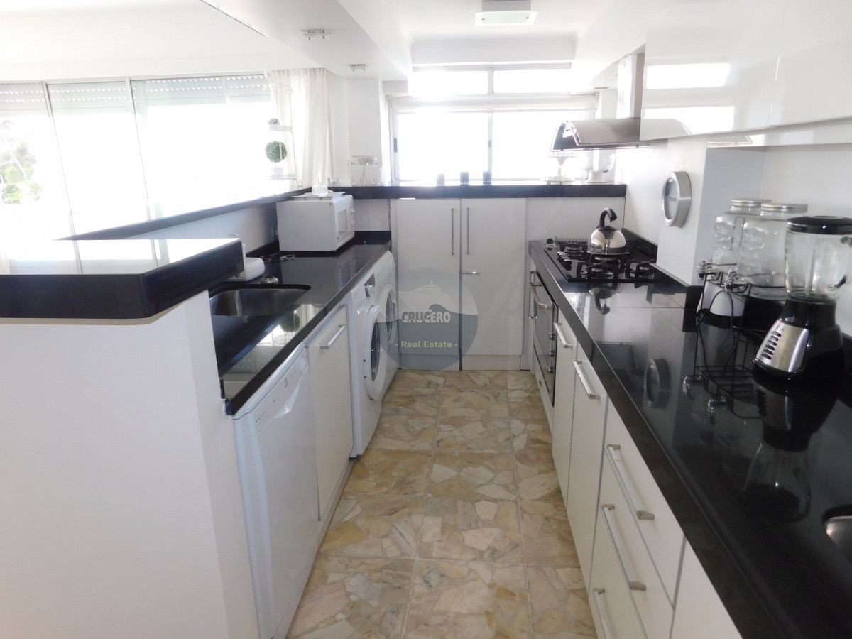 Apartamento ID.1144 - ALQUILER DEPARTAMENTO MANSA 3 DORMITORIOS MAS DEPENDENCIA