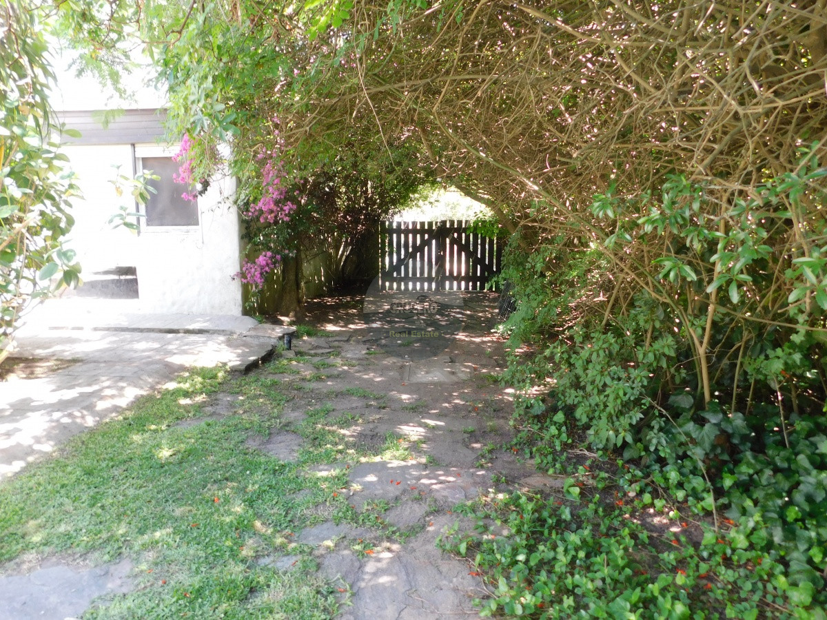 Casa ID.5955 - CASA EN VENTA DE 5 DORMITORIOS EN MANSA