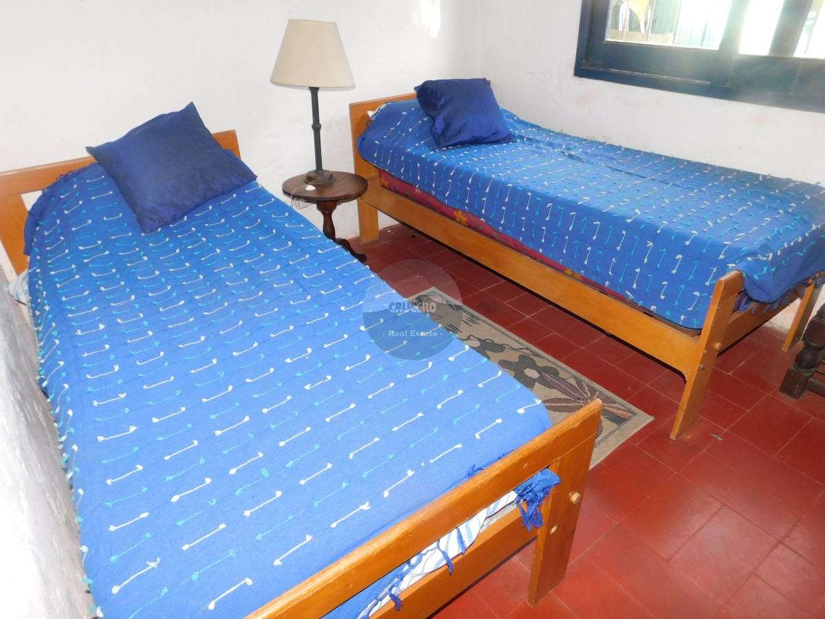 Casa ID.6298 - VENTA CASA 4 DORMITORIOS EN EL TESORO