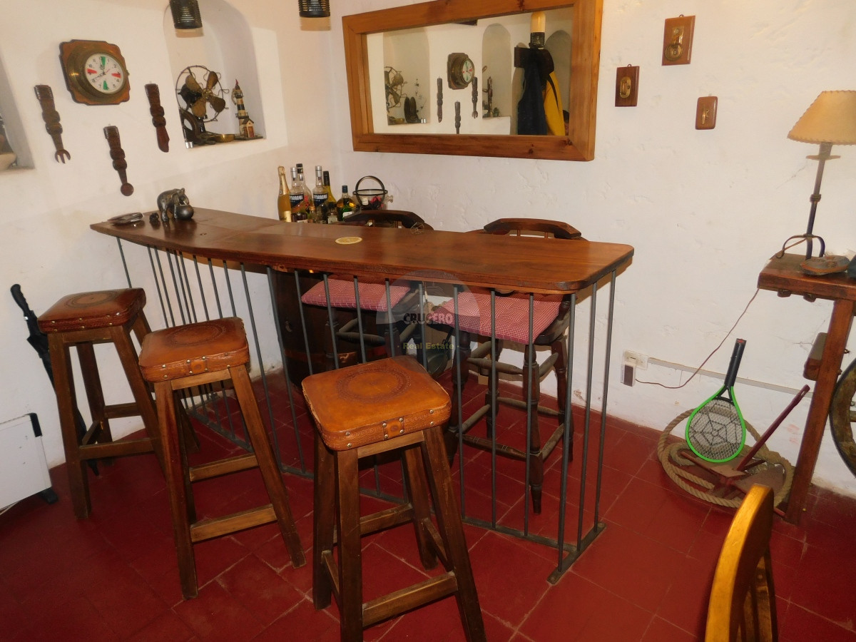 Casa ID.6298 - VENTA CASA 4 DORMITORIOS EN EL TESORO