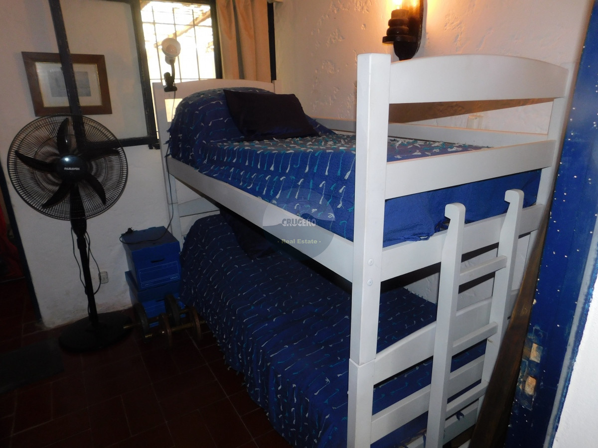 Casa ID.6298 - VENTA CASA 4 DORMITORIOS EN EL TESORO