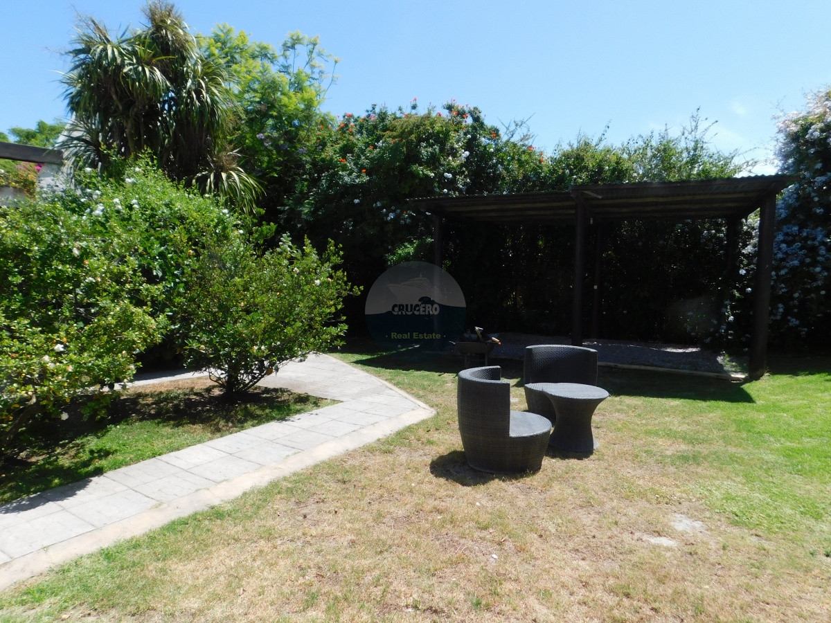 Casa ID.5955 - CASA EN VENTA DE 5 DORMITORIOS EN MANSA