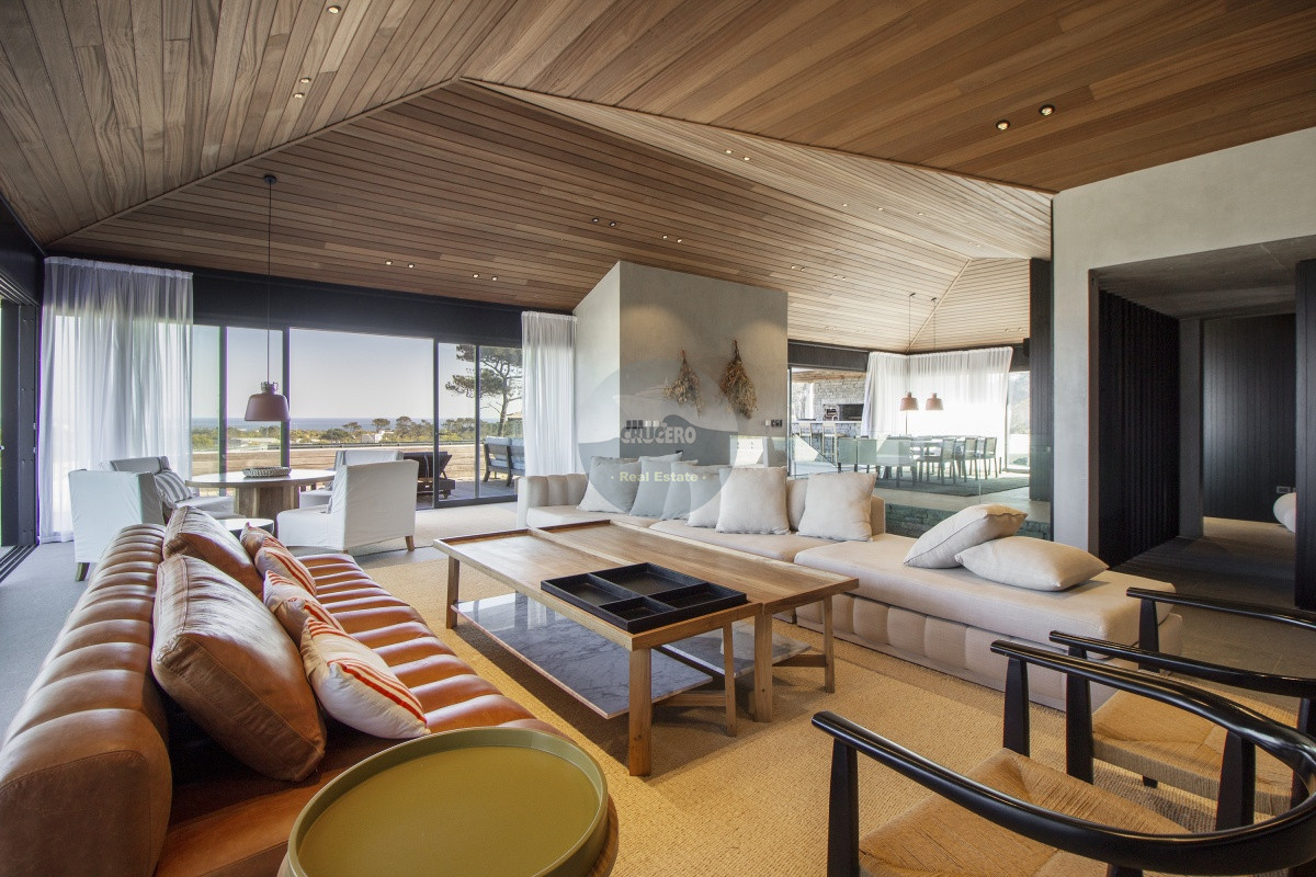 Casa ID.6146 - VENTA DE CASA DE 4 DORMITORIOS VARIO PRIVADO JOSÉ IGNACIO