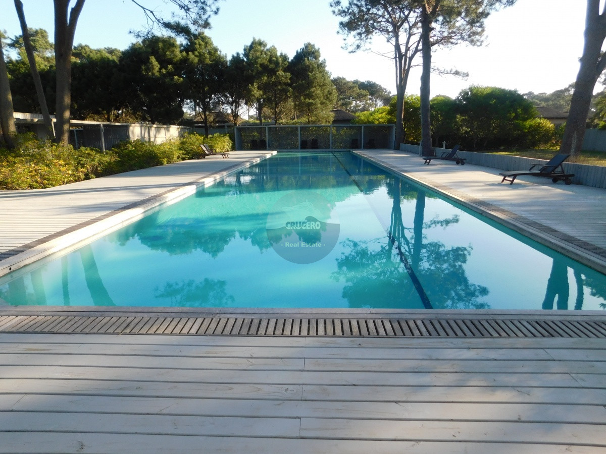 Casa ID.6146 - VENTA DE CASA DE 4 DORMITORIOS VARIO PRIVADO JOSÉ IGNACIO