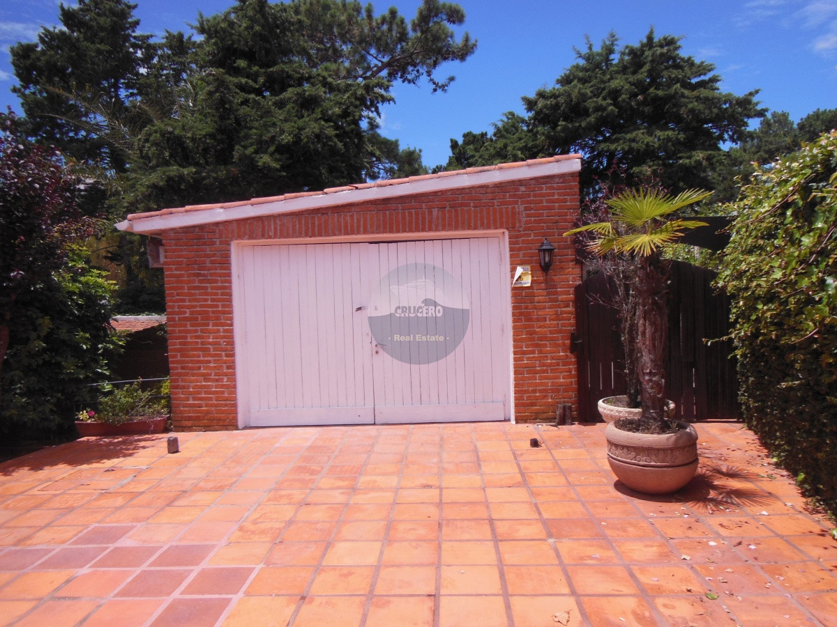Casa ID.4939 - CASA EN VENTA EN PLAYA MANSA PUNTA DEL ESTE