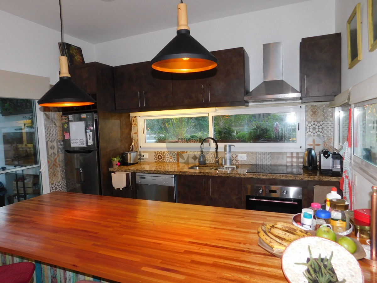 Casa ID.5803 - CASA A LA VENTA EN PARQUE BURNETT
