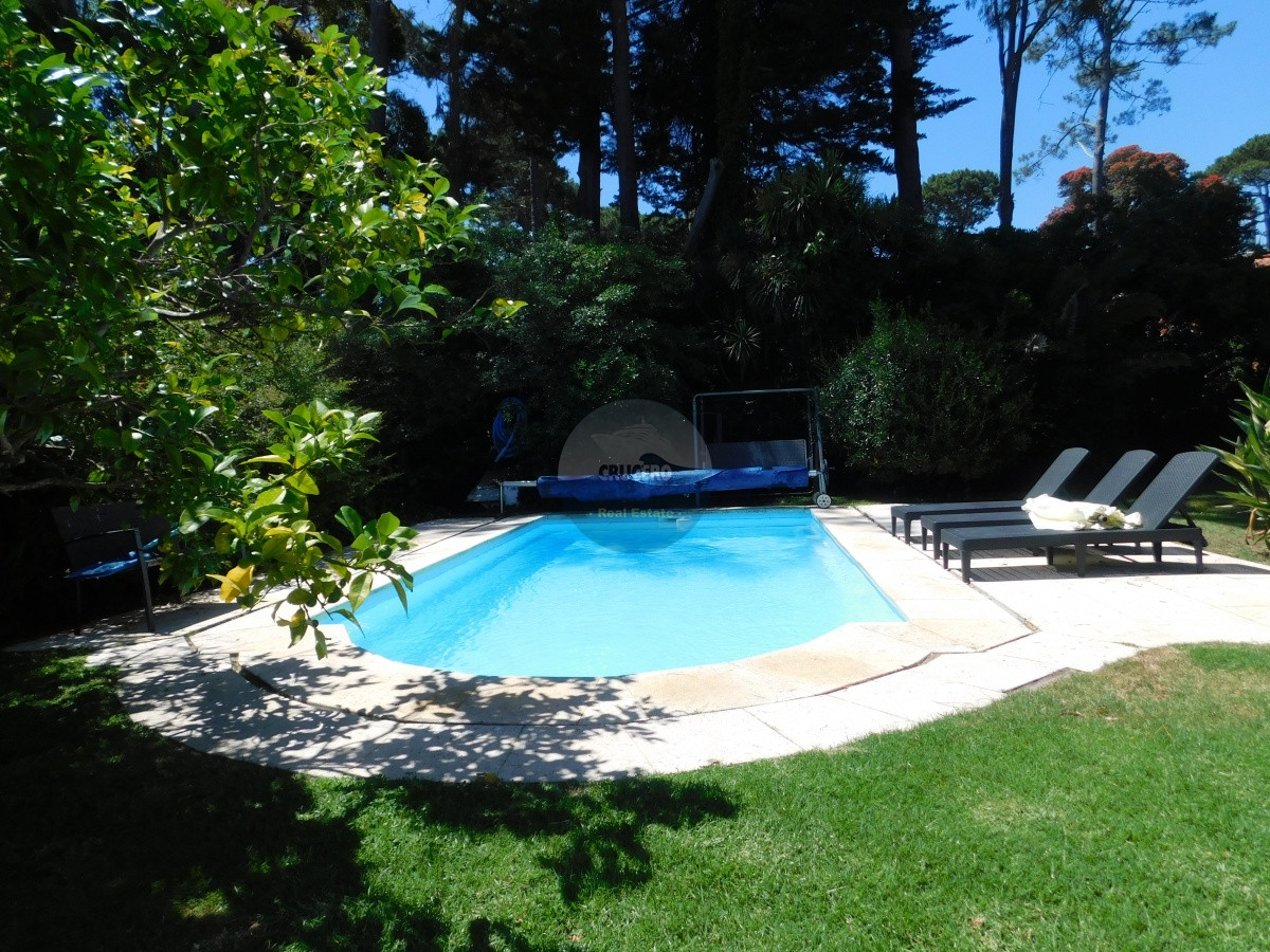 Casa ID.5955 - CASA EN VENTA DE 5 DORMITORIOS EN MANSA
