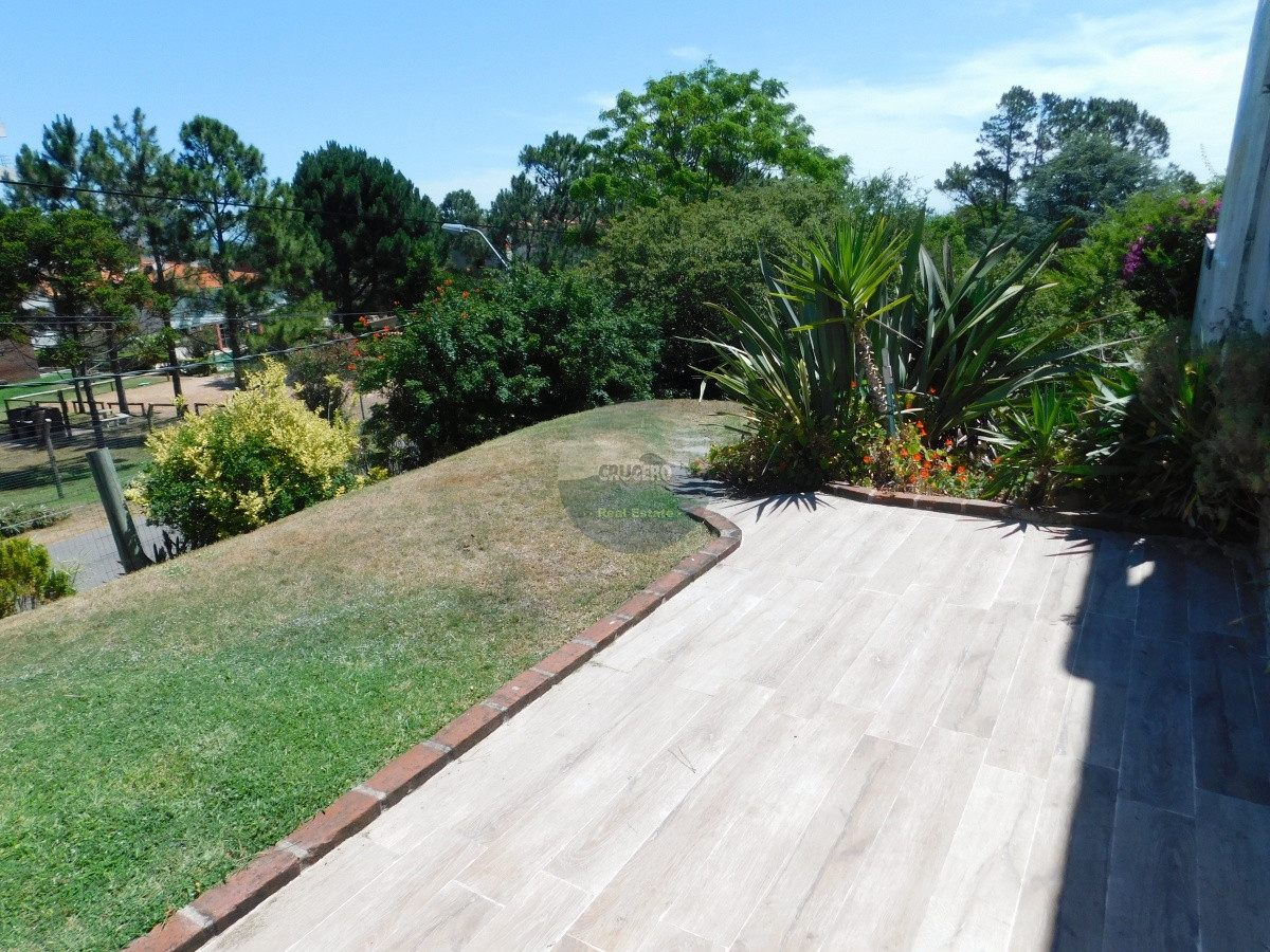 Casa ID.5955 - CASA EN VENTA DE 5 DORMITORIOS EN MANSA