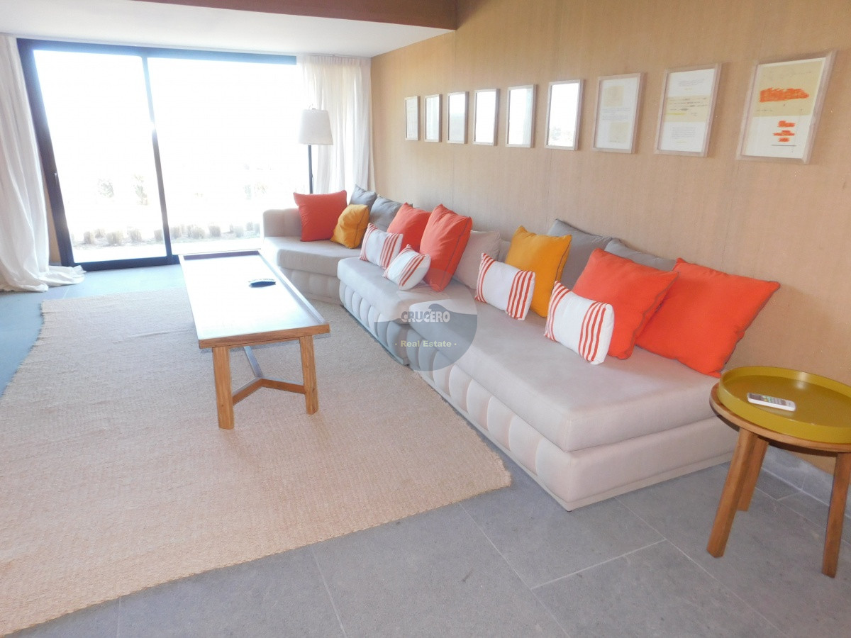 Casa ID.6146 - VENTA DE CASA DE 4 DORMITORIOS VARIO PRIVADO JOSÉ IGNACIO