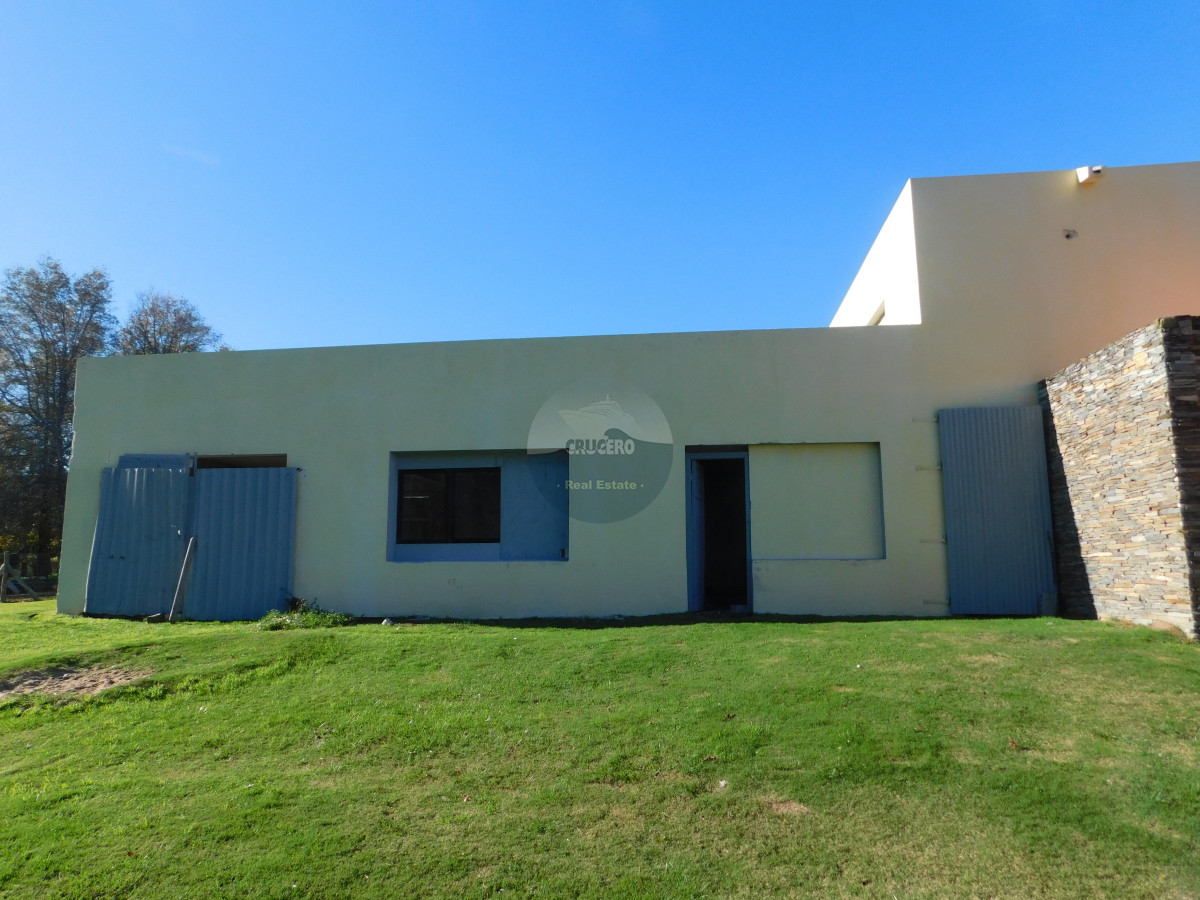 Casa ID.6482 - CASA EN VENTA BARRIO PRIVADO PUNTA BALLENA 440 MTS CONSTRUIDOS