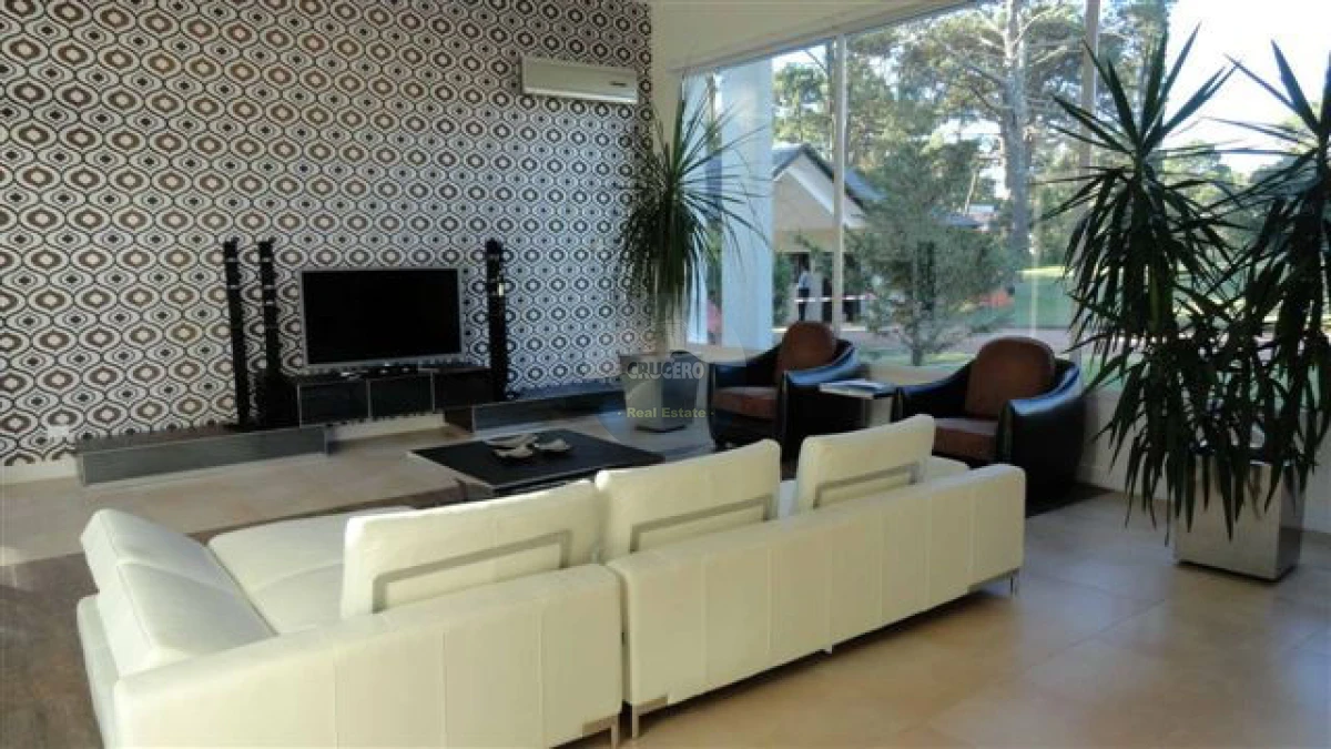 Casa ID.4937 - RESIDENCIA EN VENTA BARRIO PRIVADO PUNTA DEL ESTE