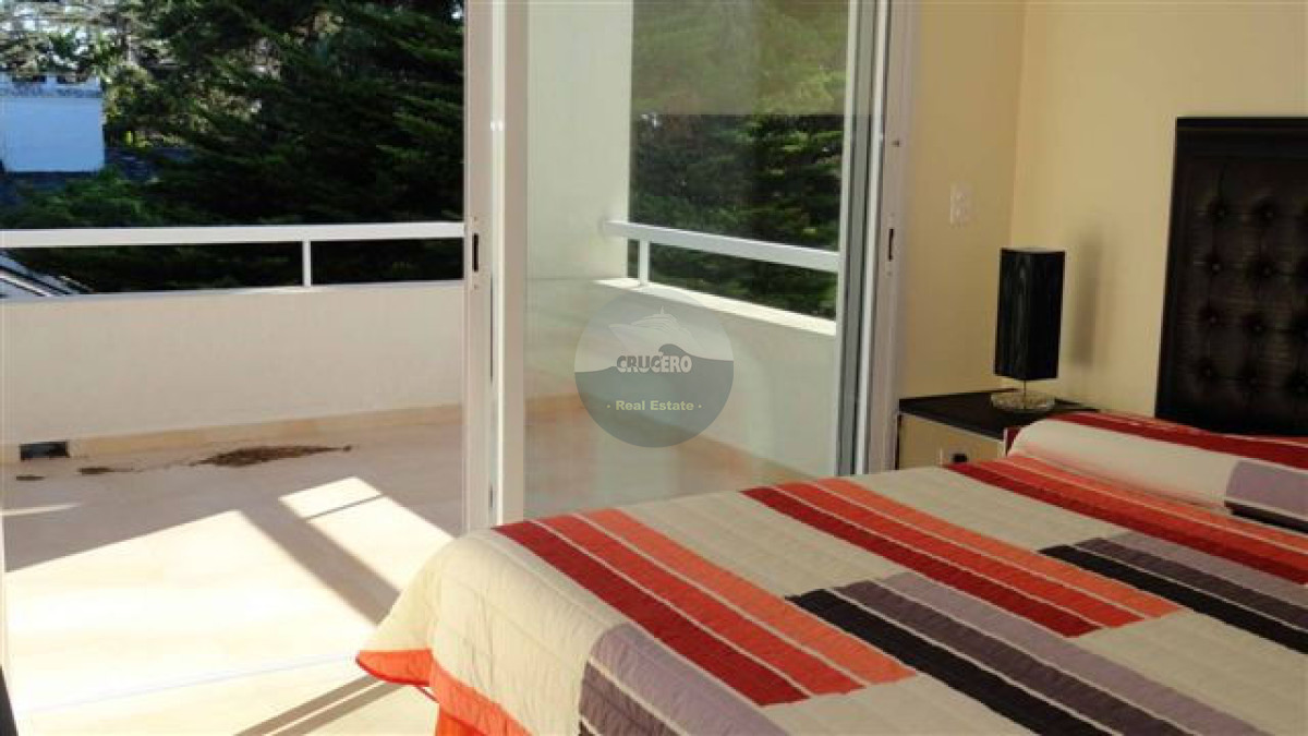 Casa ID.4937 - RESIDENCIA EN VENTA BARRIO PRIVADO PUNTA DEL ESTE