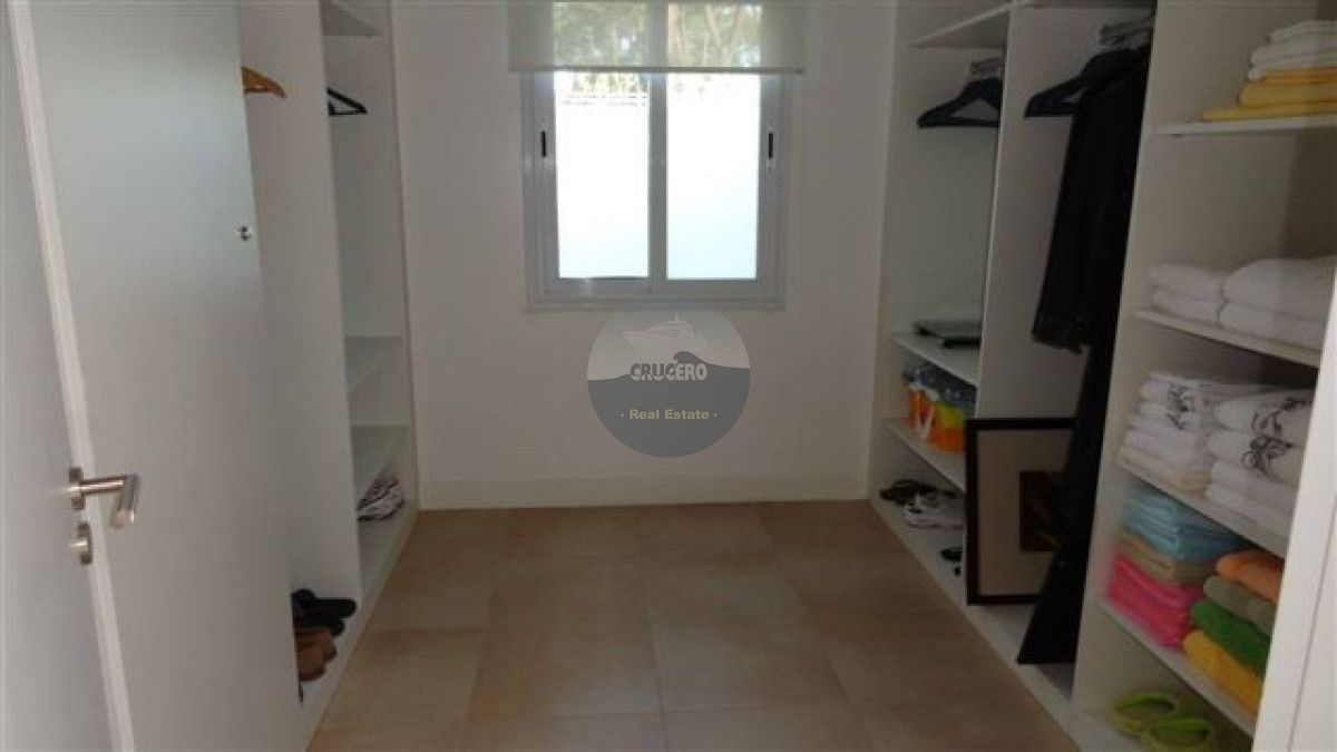 Casa ID.4937 - RESIDENCIA EN VENTA BARRIO PRIVADO PUNTA DEL ESTE