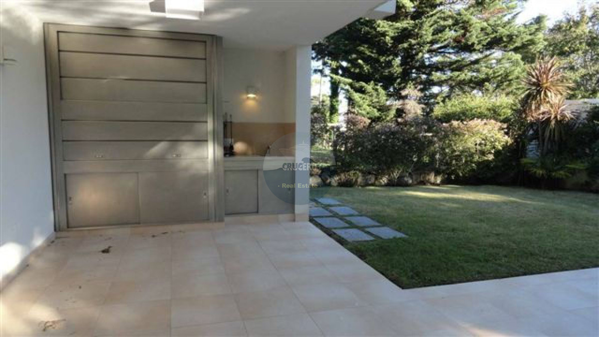 Casa ID.4937 - RESIDENCIA EN VENTA BARRIO PRIVADO PUNTA DEL ESTE