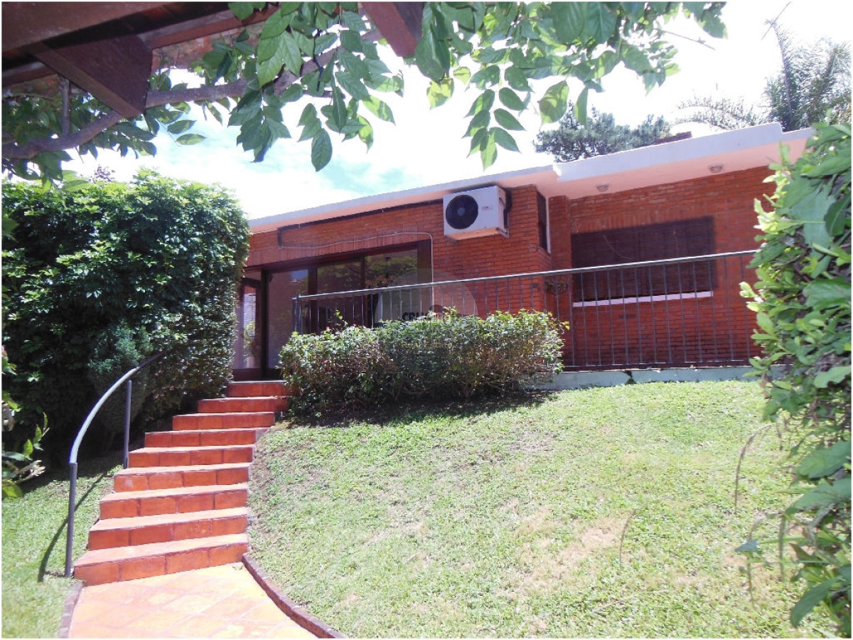 Casa ID.4939 - CASA EN VENTA EN PLAYA MANSA PUNTA DEL ESTE