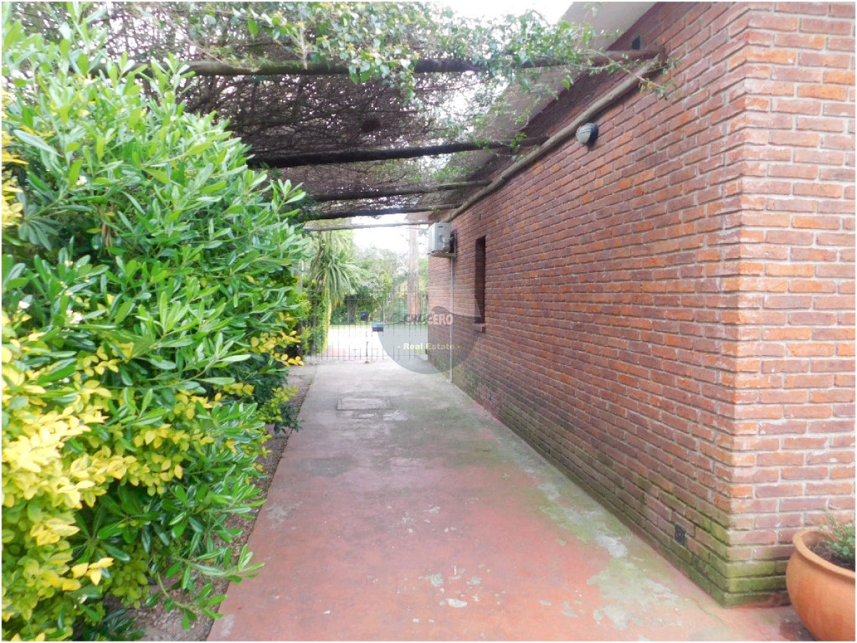 Casa ID.5014 - CASA EN VENTA PINARES PUNTA DEL ESTE 