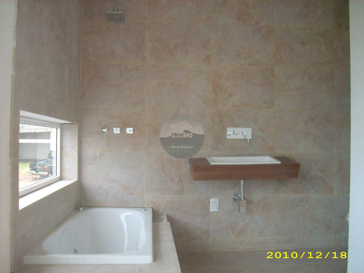 Casa ID.4435 - Casa en Manantiales, Punta Piedras