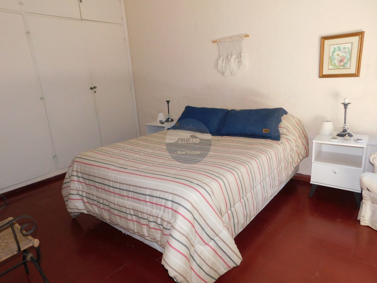 Casa ID.5955 - CASA EN VENTA DE 5 DORMITORIOS EN MANSA