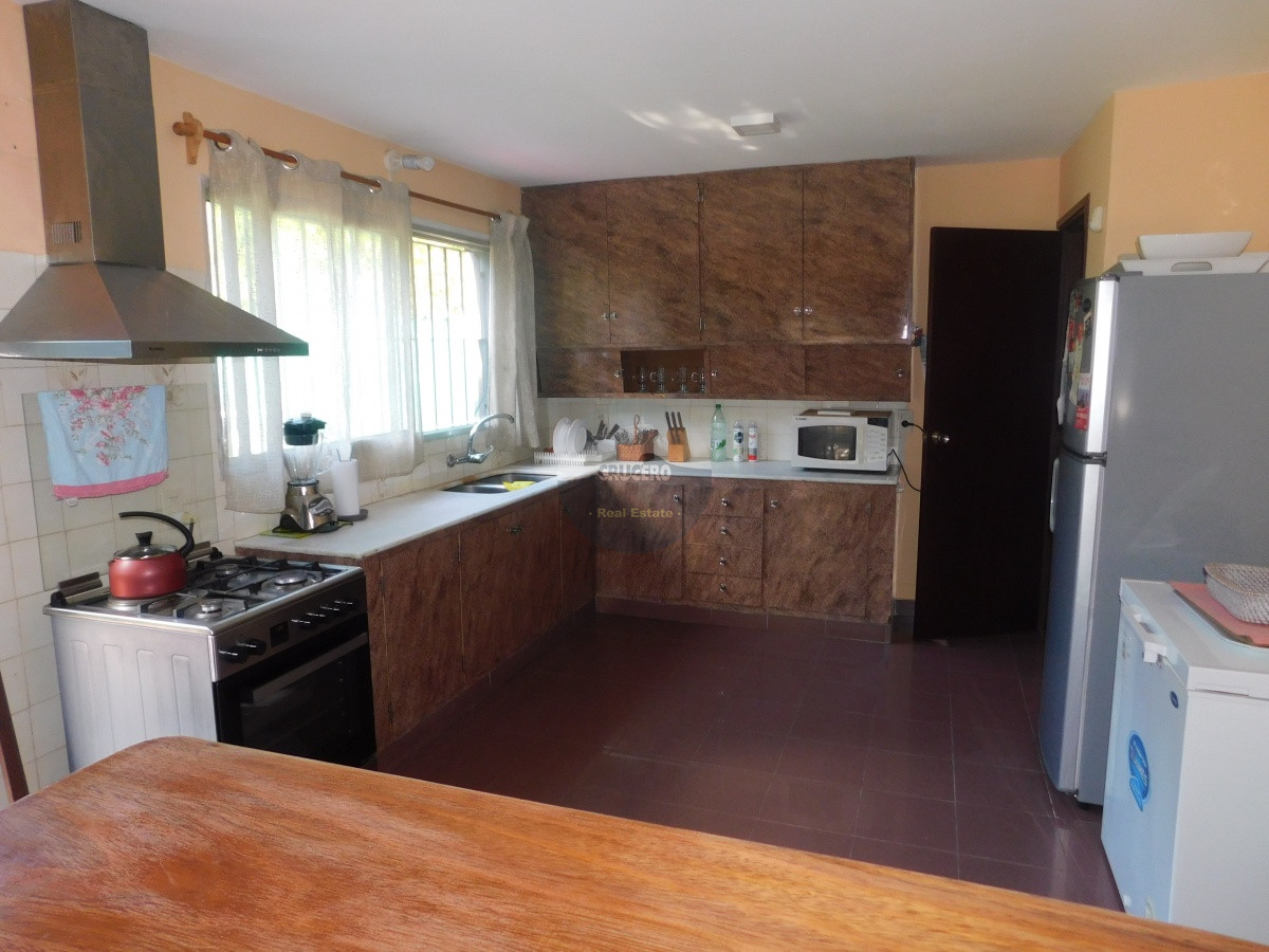 Casa ID.5766 - CASA EN VENTA DE 5 DORMITORIOS EN SAN RAFAEL