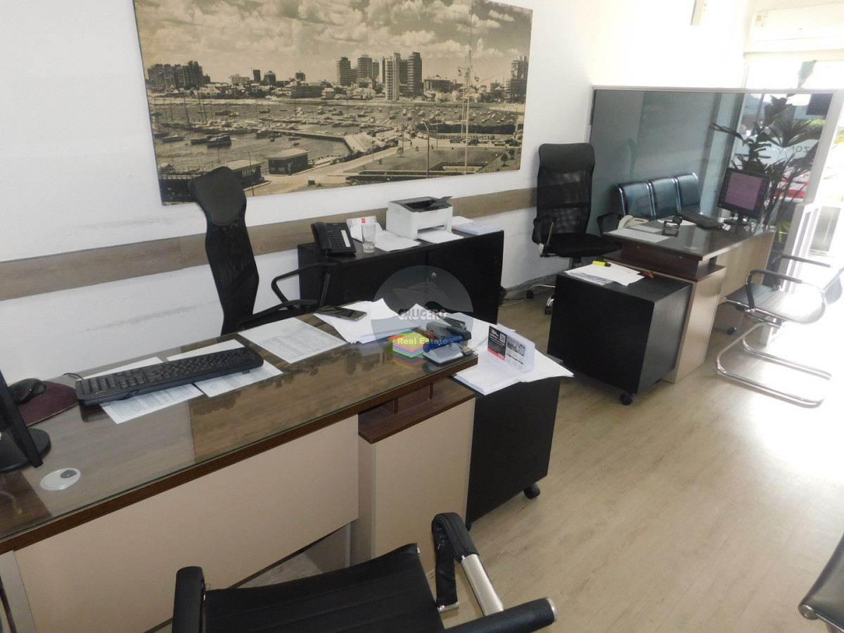 Local Comercial ID.6591 - LOCAL EN VENTA EN PENINSULA 