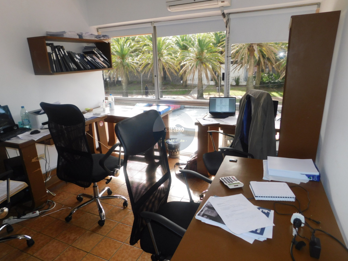 Local Comercial ID.6591 - LOCAL EN VENTA EN PENINSULA 