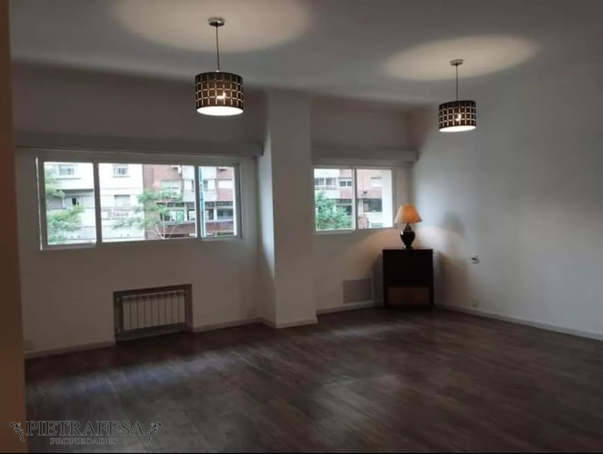 Apartamento ID.11282 - Apto en venta 3 dormitorios, 2 baños-Centro