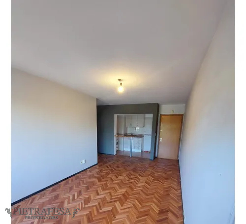 Apartamento ID.13822 - Apartamento en alquiler, 1 dormitorio, 1 baño, balcón, garaje. Punta Carretas