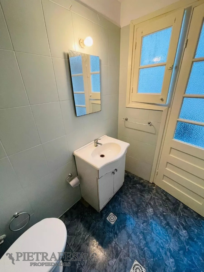 Apartamento ID.8979 - Apto en venta 3 dormitorios, 1 baño y azotea- Reducto