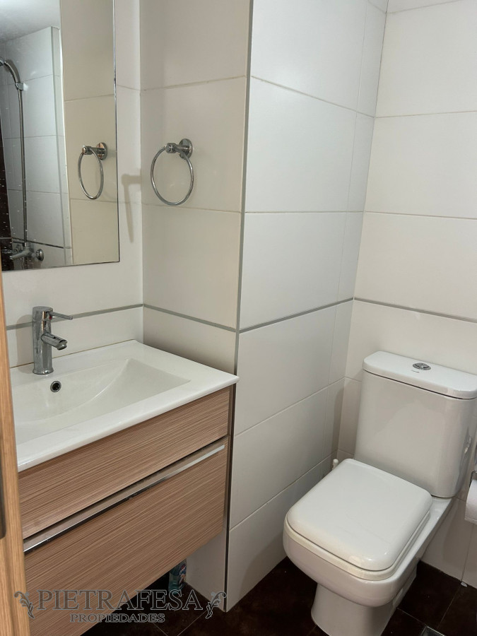 Apartamento ID.6700 - Apartamento en venta con renta - 2 dormitorios, 1 baño y terraza-  Eduardo Víctor Haedo-Cordón