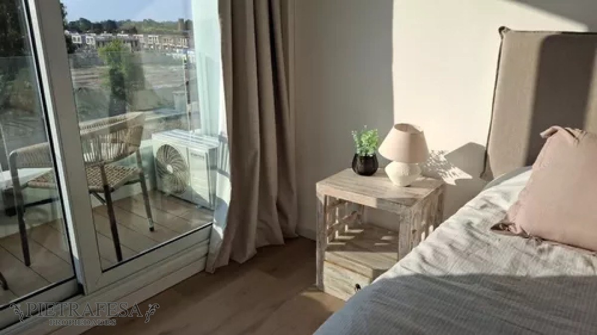 Apartamento ID.12908 - Apartamento en alquiler, 1dormitorio, 1baño, terraza, cochera. Parque Miramar.